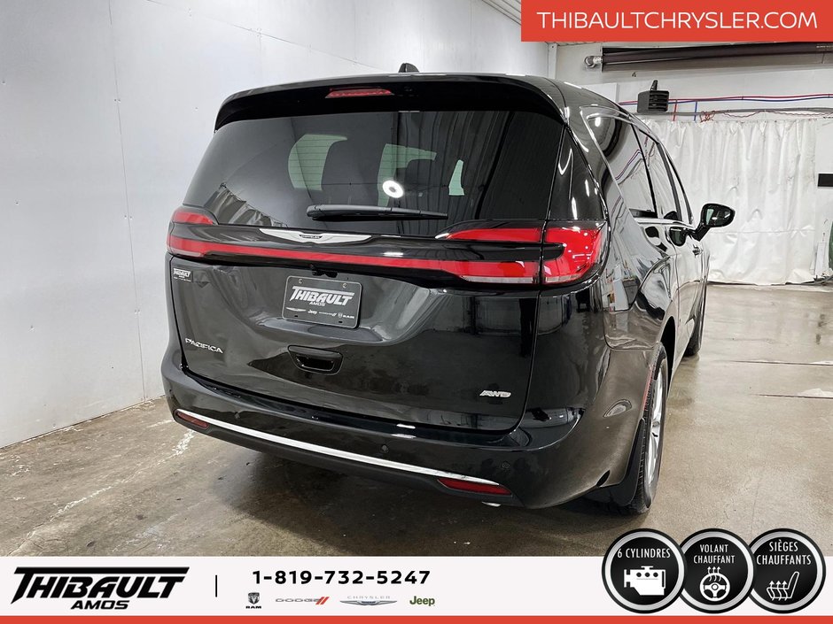 Chrysler Pacifica SELECT AWD 2026