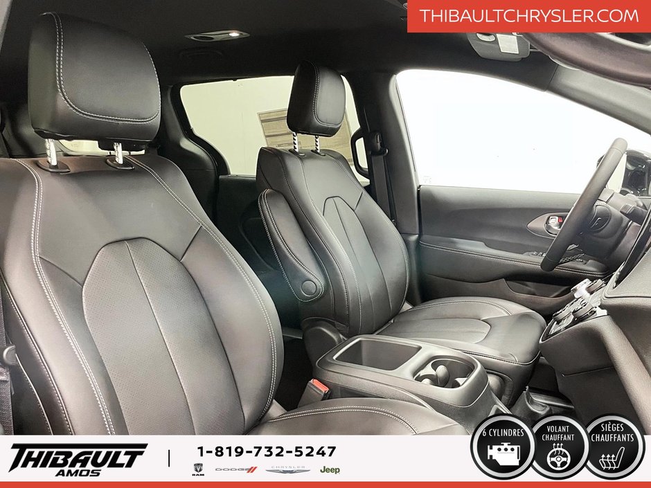 Chrysler Pacifica SELECT AWD 2026