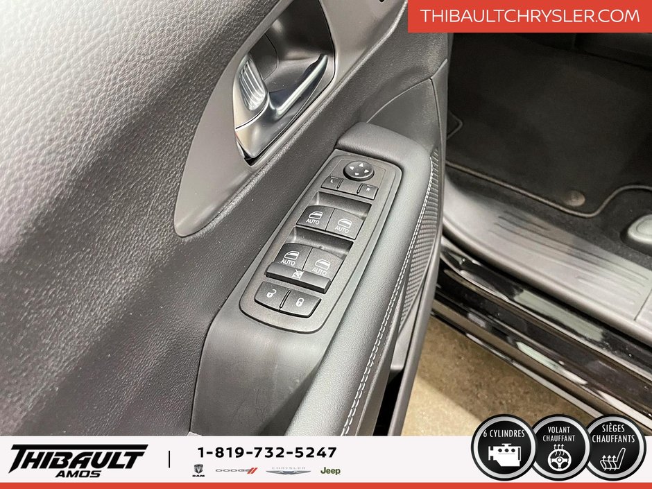 Chrysler Pacifica SELECT AWD 2026