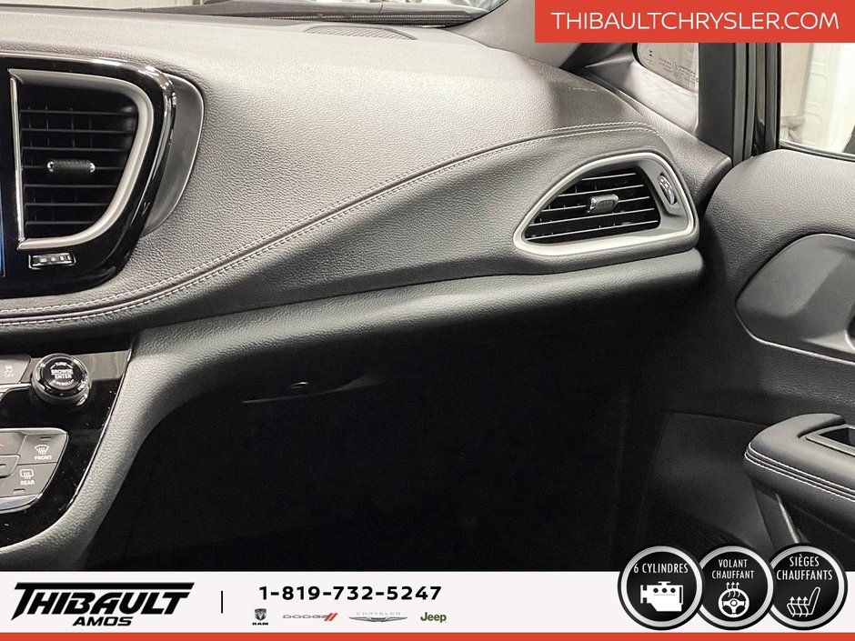Chrysler Pacifica SELECT AWD 2026