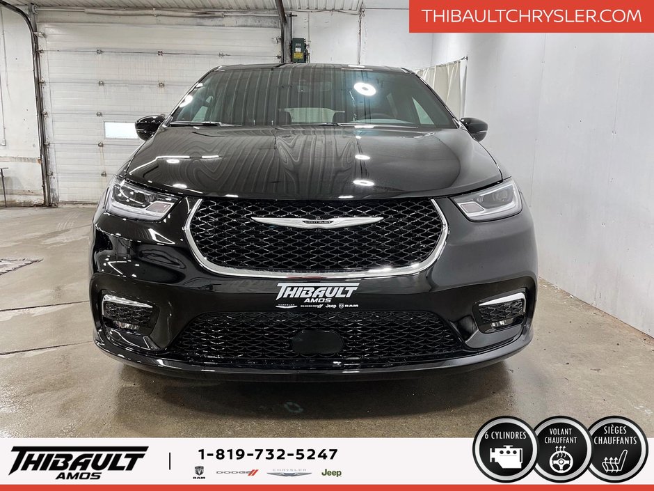 Chrysler Pacifica SELECT AWD 2026