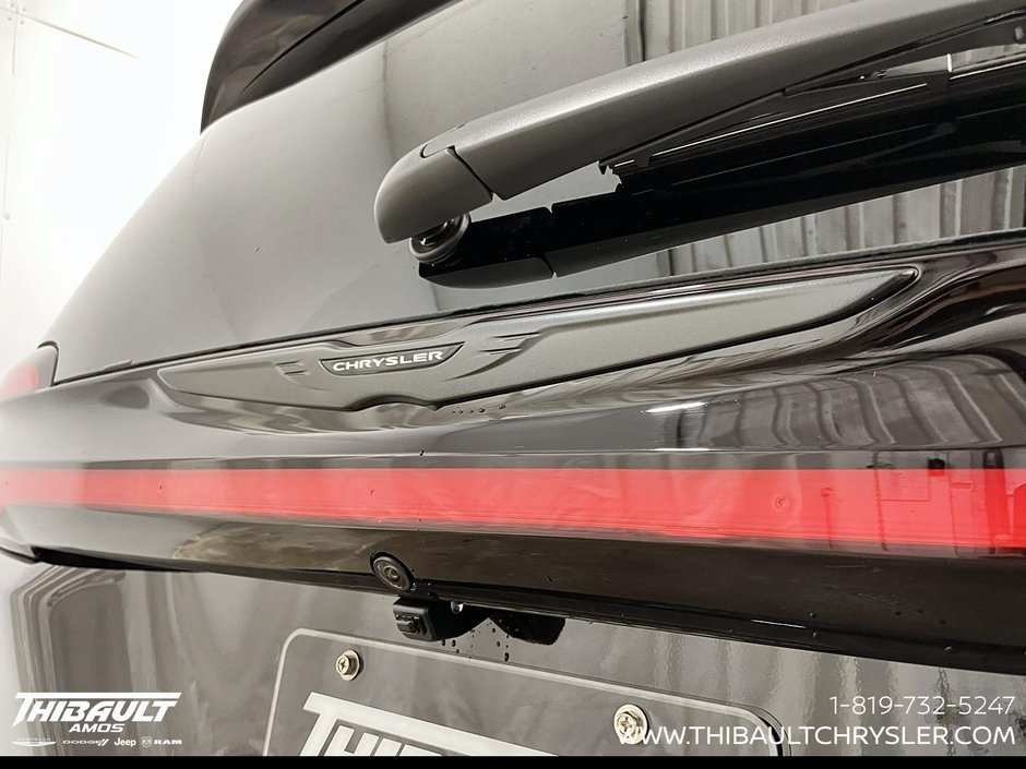 2026 Chrysler Pacifica SELECT AWD