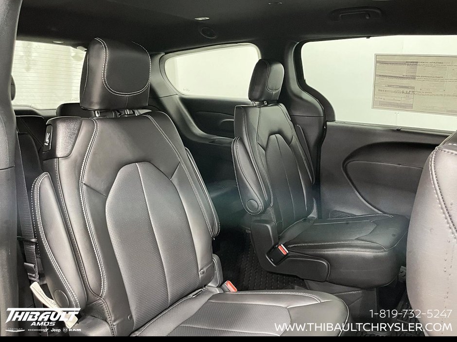 2026 Chrysler Pacifica SELECT AWD