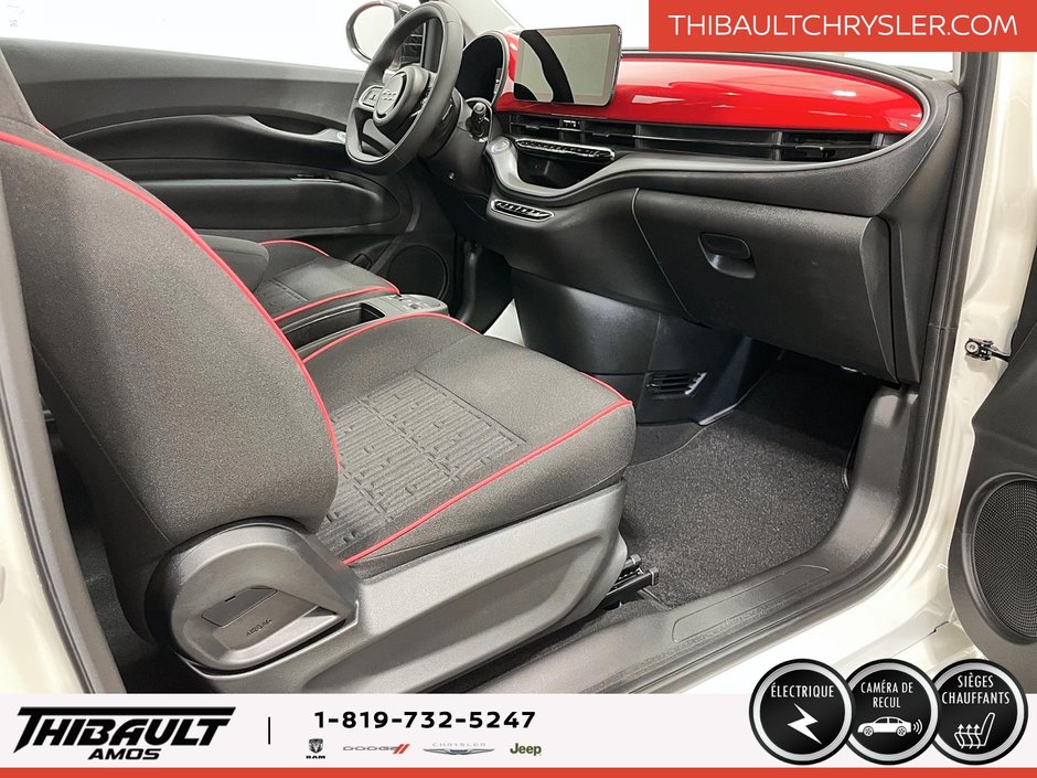 2025 Fiat 500e RED