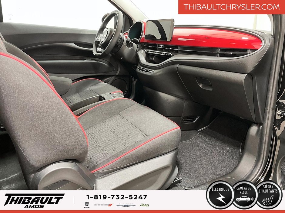 2025 Fiat 500e RED