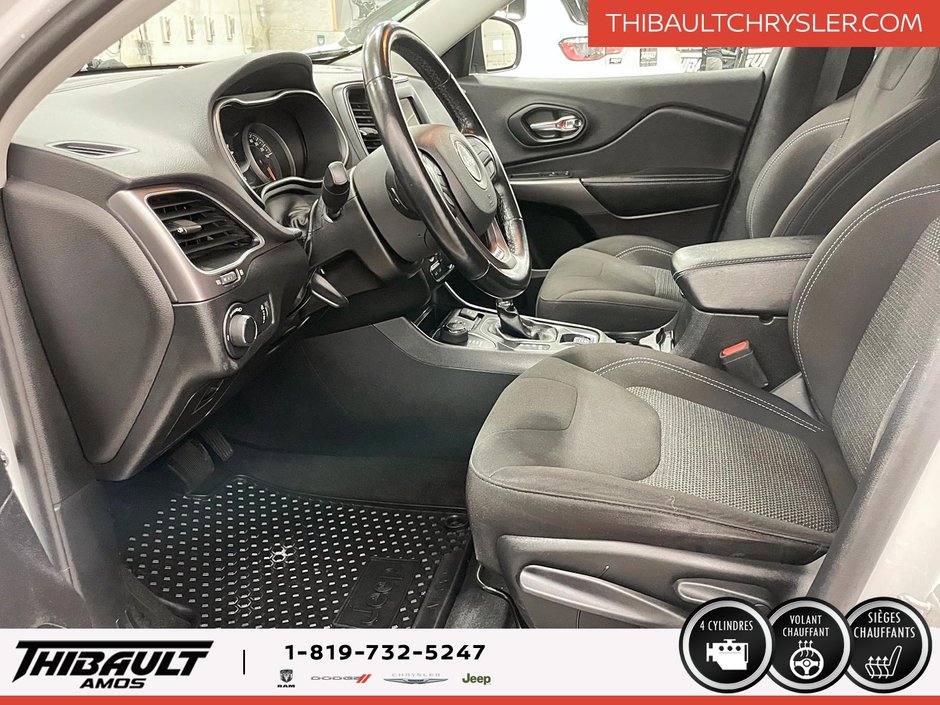 2021 Jeep Cherokee Sport