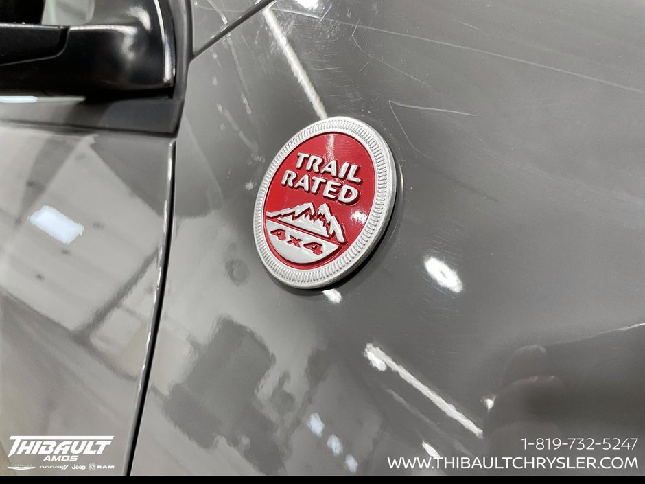 2022 Jeep Cherokee Trailhawk