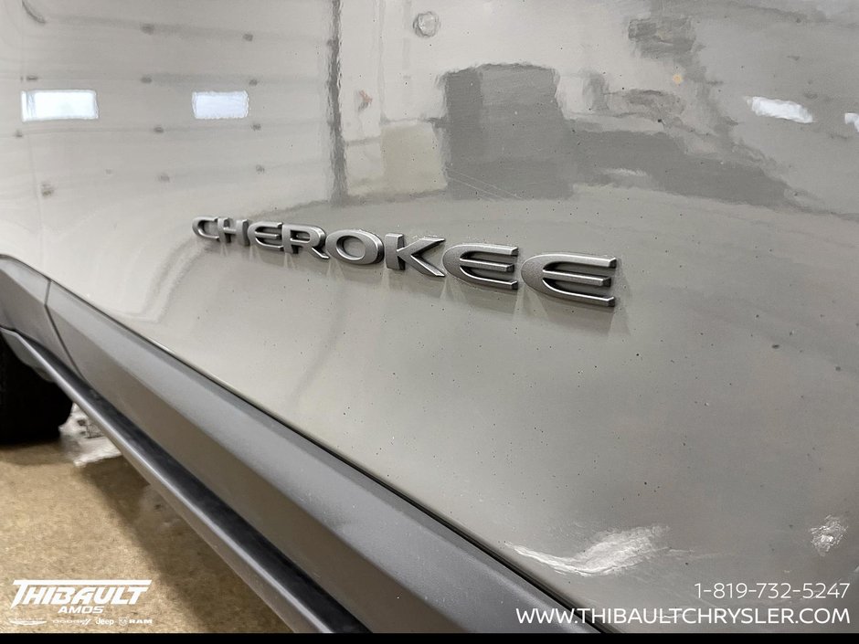 2022 Jeep Cherokee Trailhawk