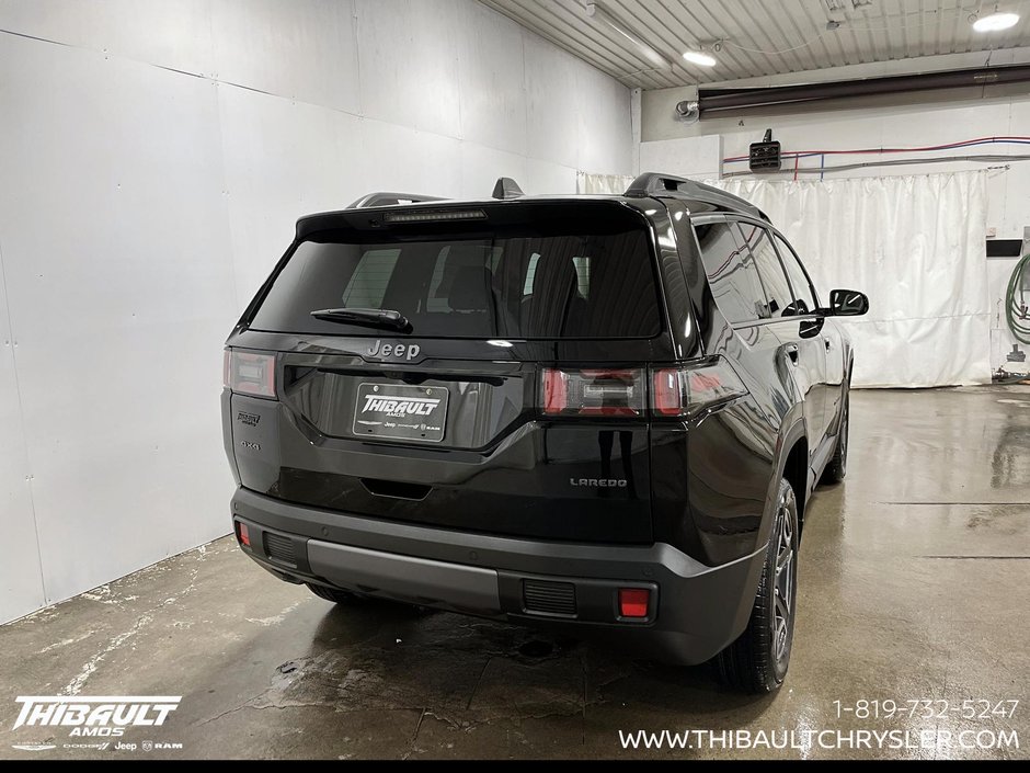 2026 Jeep Cherokee LAREDO