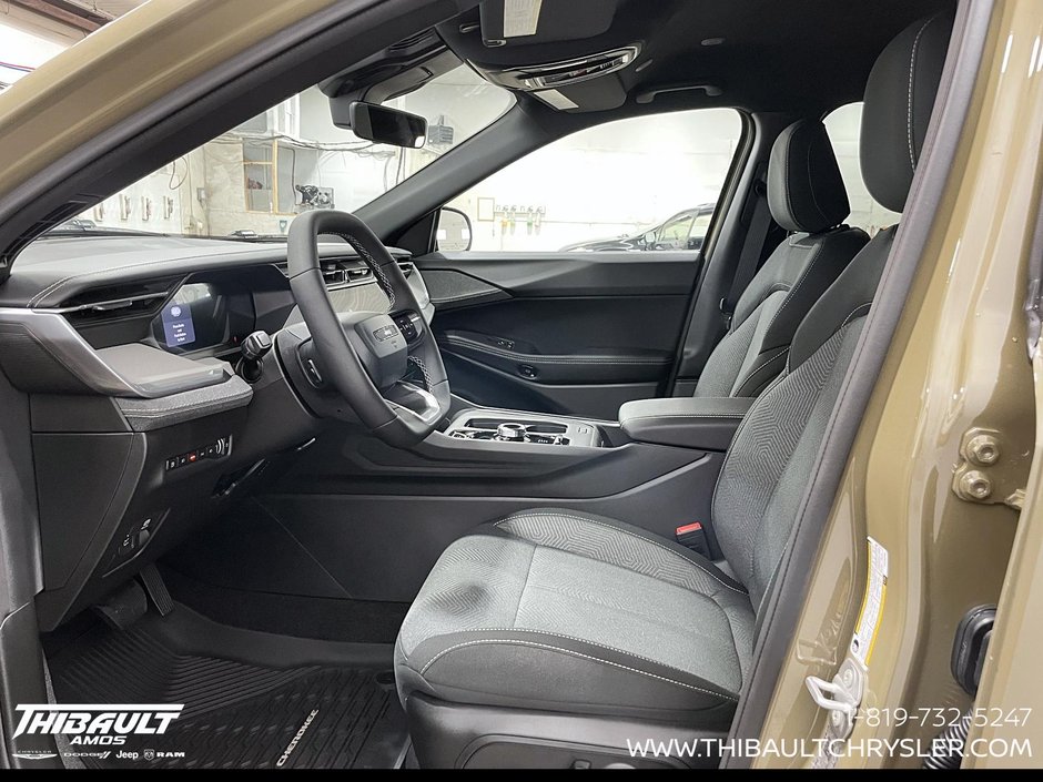 2026 Jeep Cherokee LAREDO