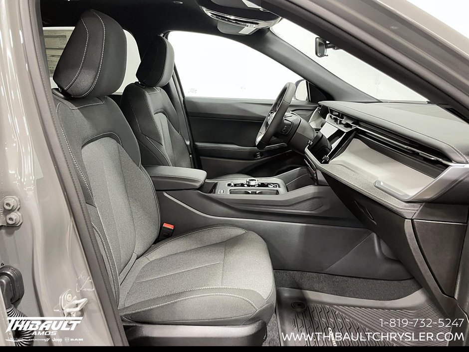 2026 Jeep Cherokee BASE