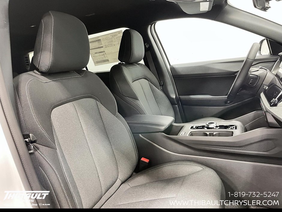 2026 Jeep Cherokee BASE