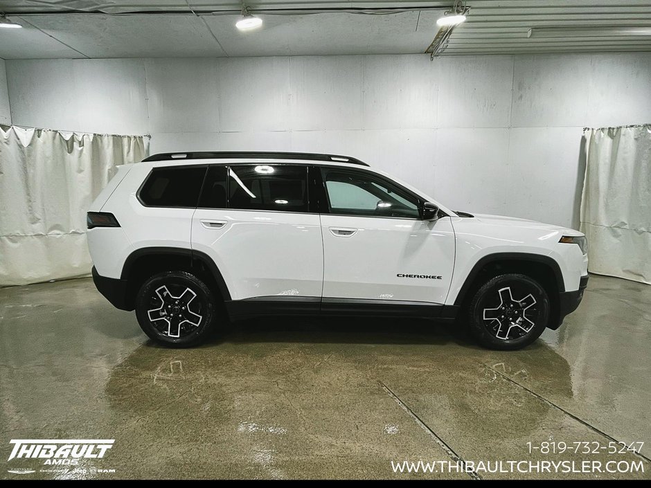 2026 Jeep Cherokee BASE