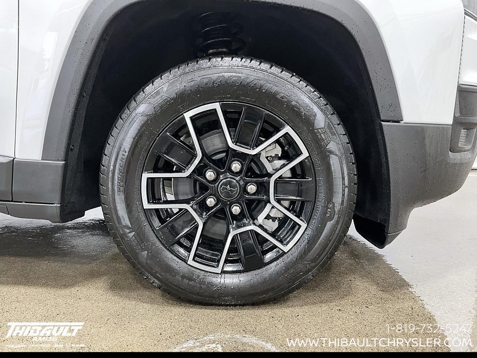 2026 Jeep Cherokee BASE