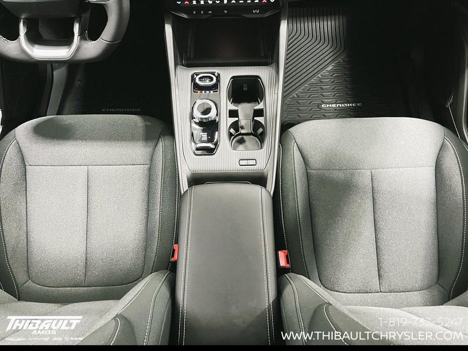 2026 Jeep Cherokee BASE