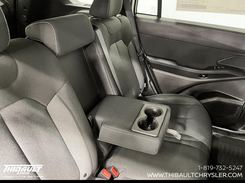 2026 Jeep Cherokee BASE