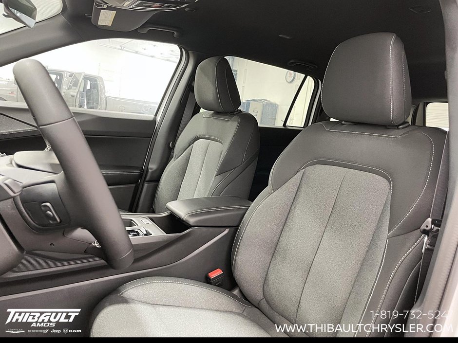 2026 Jeep Cherokee BASE