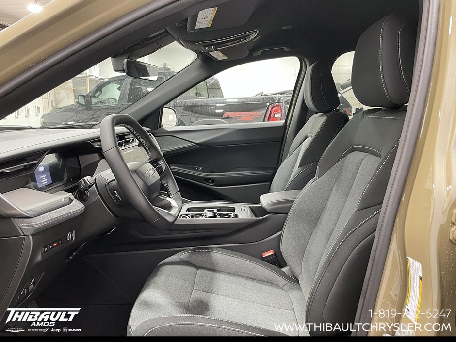 2026 Jeep Cherokee BASE