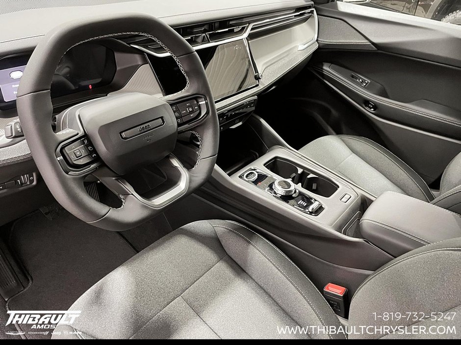 2026 Jeep Cherokee BASE