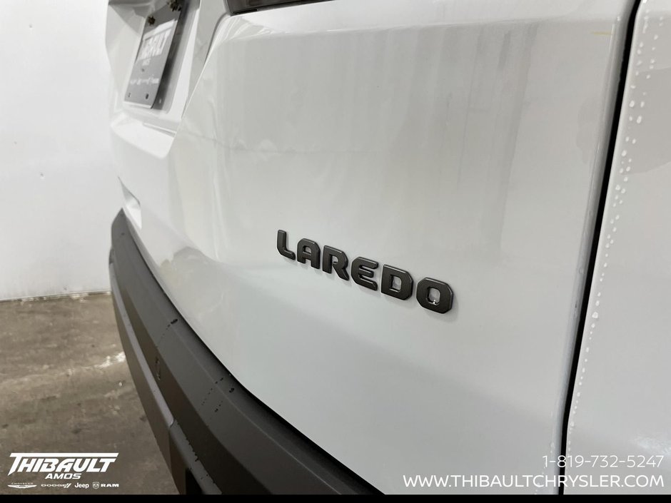 2026 Jeep Cherokee LAREDO