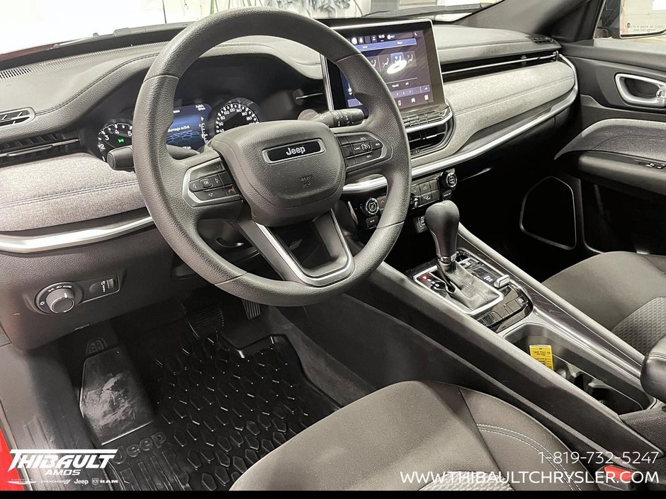 2024 Jeep Compass Sport
