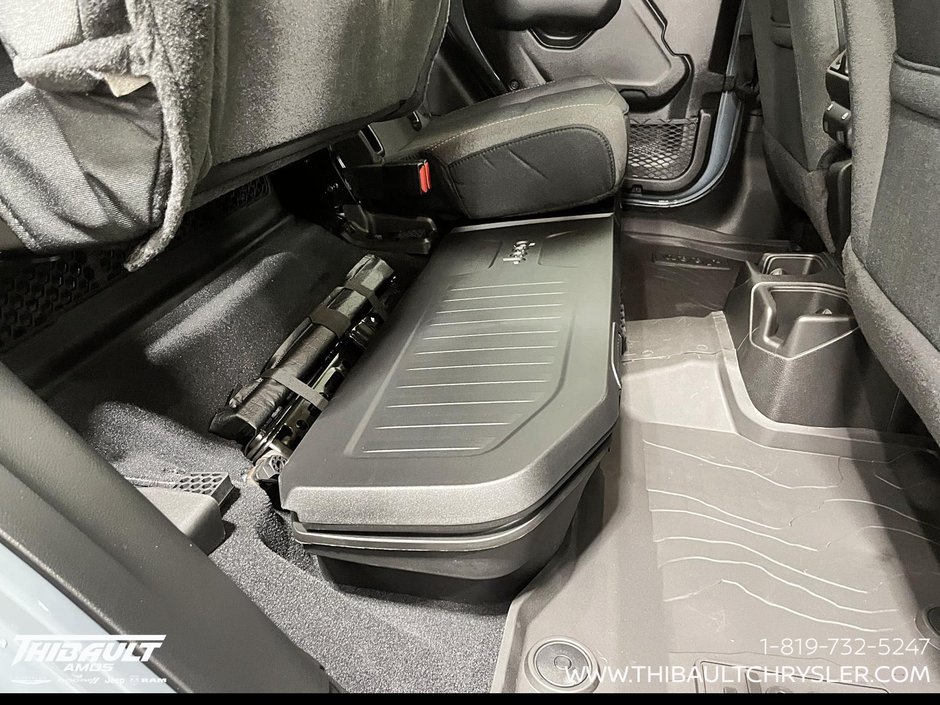 2026 Jeep Gladiator NIGHTHAWK