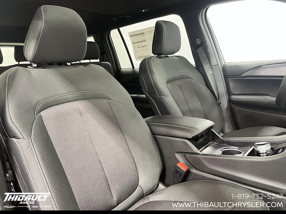 2026 Jeep Grand Cherokee L LAREDO X
