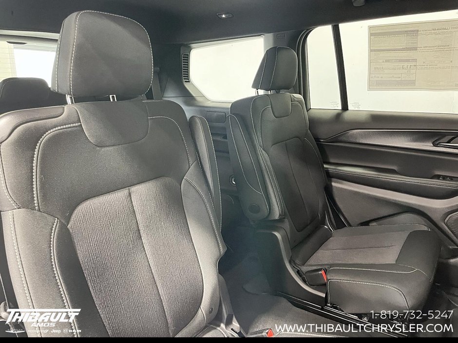 2026 Jeep Grand Cherokee L LAREDO