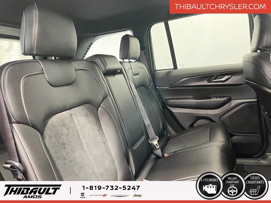 2025 Jeep Grand Cherokee LAREDO ALTITUDE