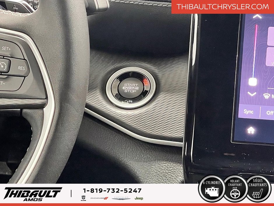 Jeep Grand Cherokee LAREDO ALTITUDE 2025