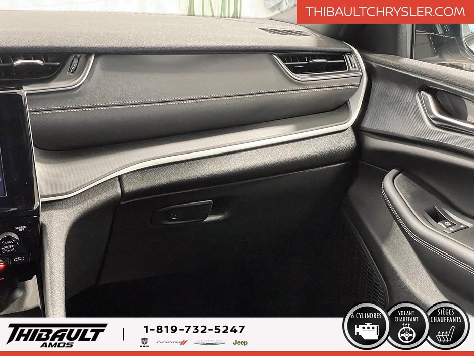 Jeep Grand Cherokee LAREDO ALTITUDE 2025