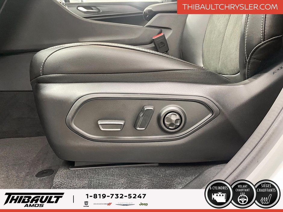 Jeep Grand Cherokee LAREDO ALTITUDE 2025