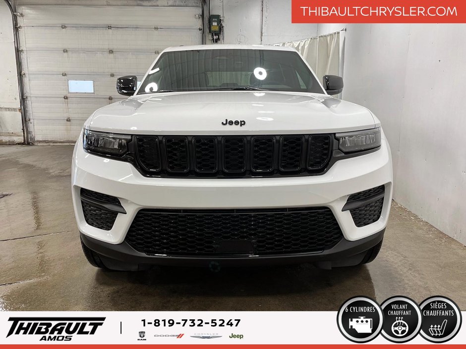 Jeep Grand Cherokee LAREDO ALTITUDE 2025
