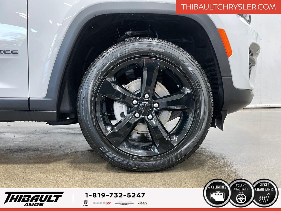 Jeep Grand Cherokee LAREDO ALTITUDE 2025