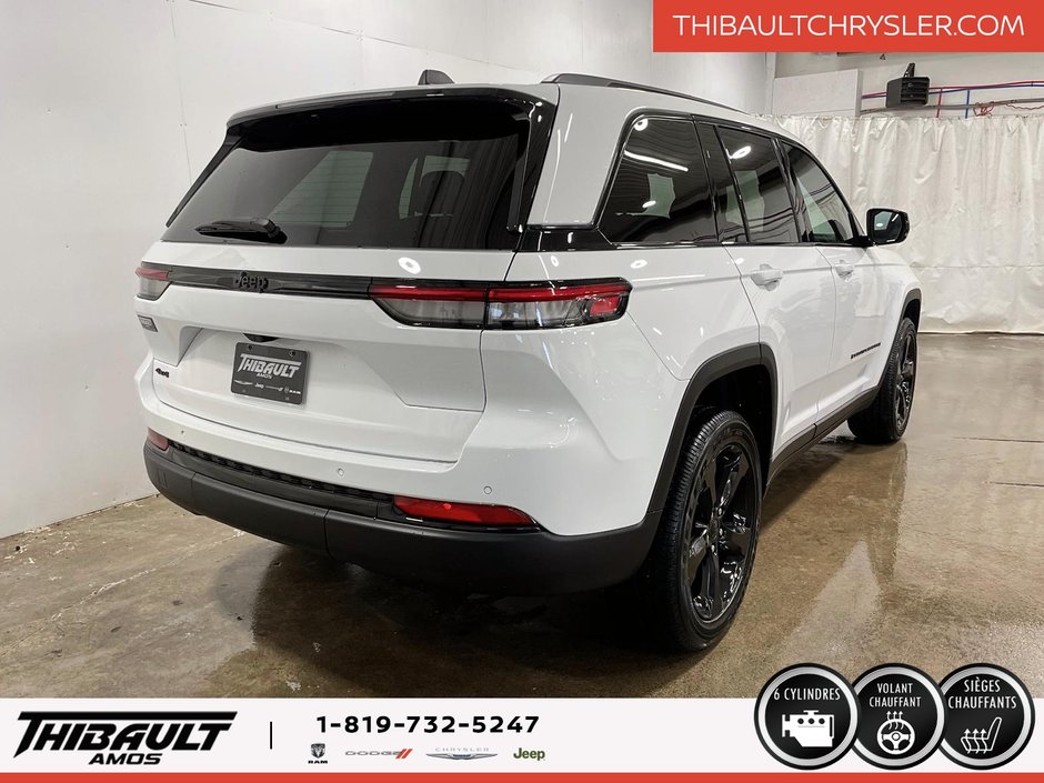 Jeep Grand Cherokee LAREDO ALTITUDE 2025