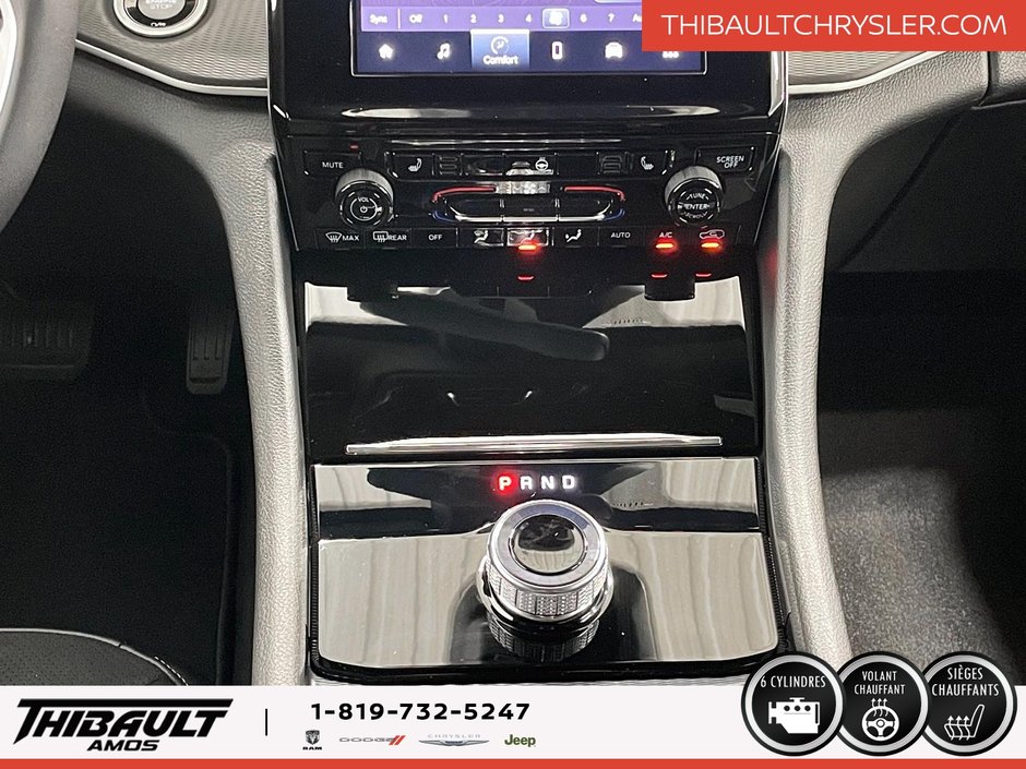 Jeep Grand Cherokee LAREDO ALTITUDE 2025