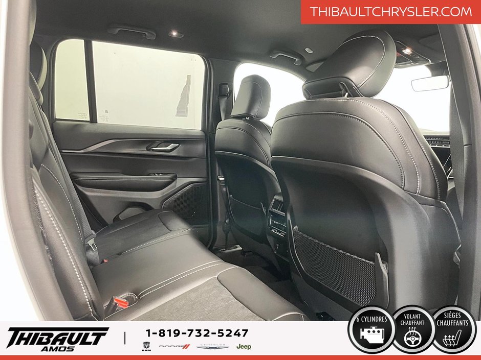 Jeep Grand Cherokee LAREDO ALTITUDE 2025