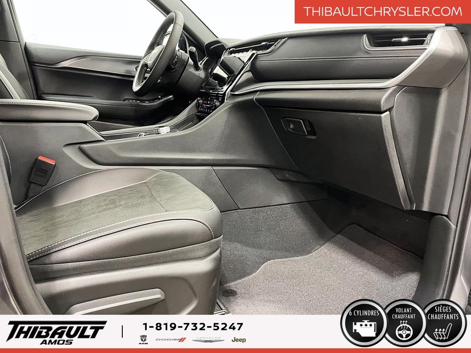 Jeep Grand Cherokee LAREDO ALTITUDE 2025