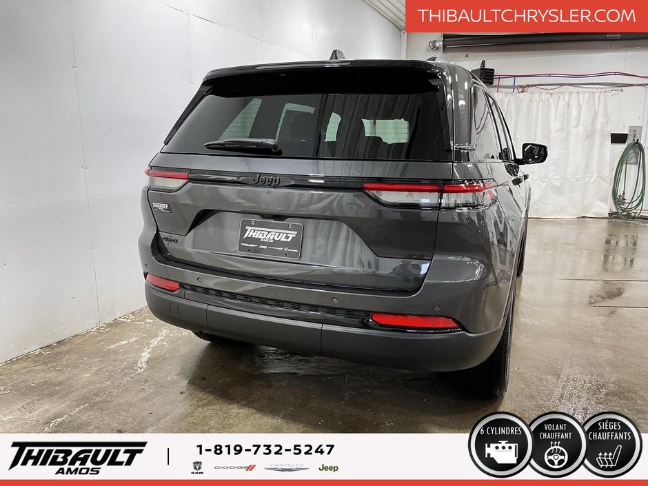 Jeep Grand Cherokee LAREDO ALTITUDE 2025