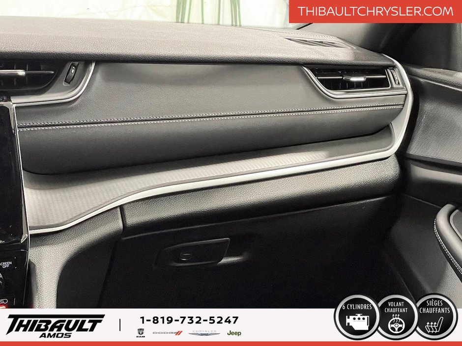 Jeep Grand Cherokee LAREDO ALTITUDE 2025
