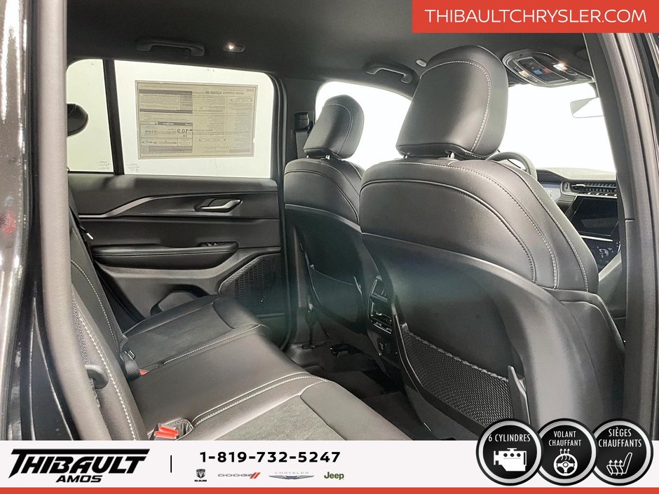 Jeep Grand Cherokee LAREDO ALTITUDE 2025