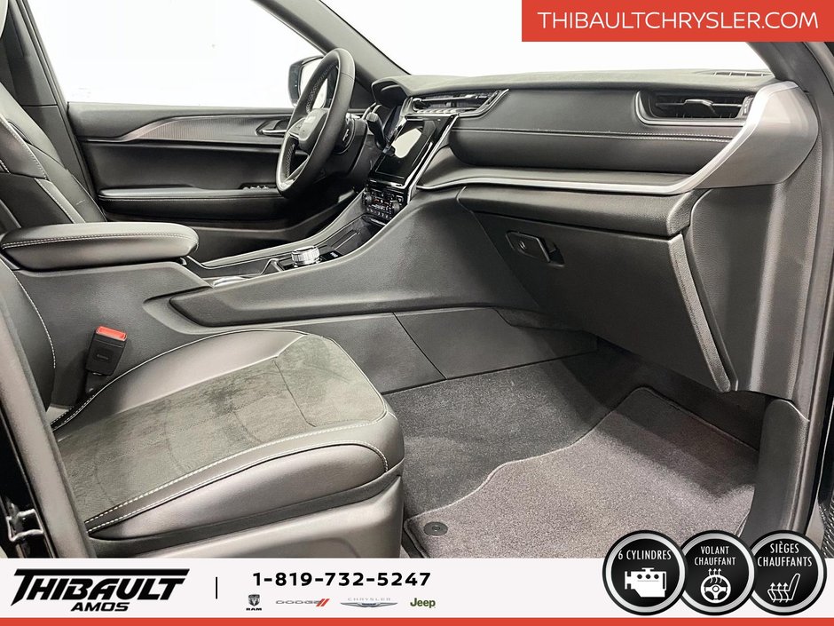 Jeep Grand Cherokee LAREDO ALTITUDE 2025
