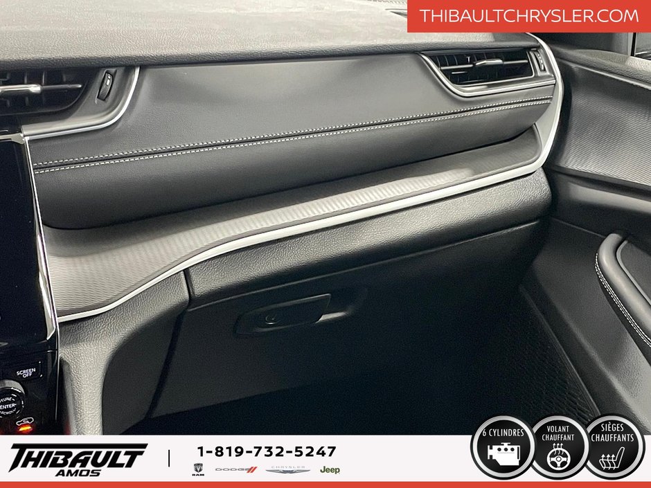 Jeep Grand Cherokee LAREDO ALTITUDE 2025