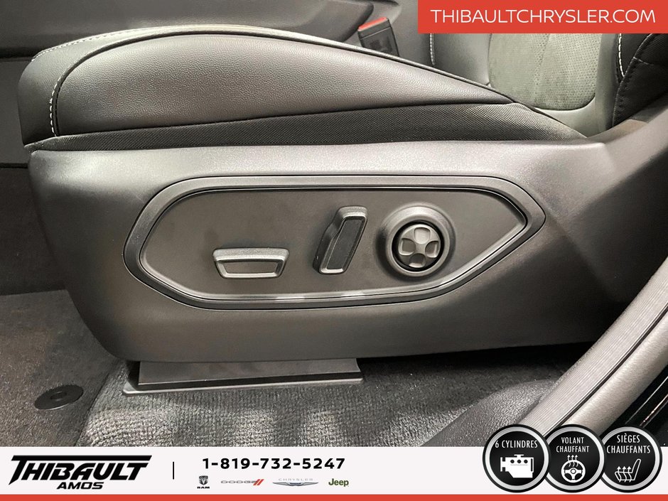 Jeep Grand Cherokee LAREDO ALTITUDE 2025
