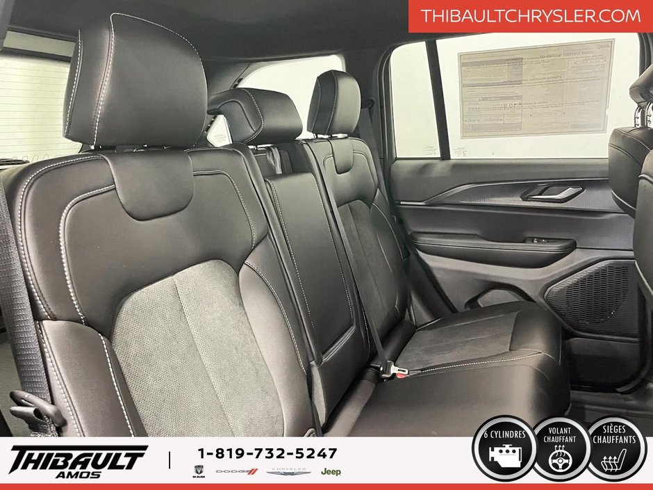 2025 Jeep Grand Cherokee LAREDO ALTITUDE