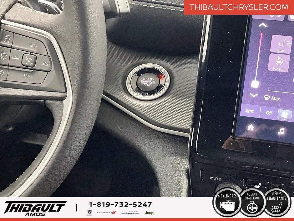 2025 Jeep Grand Cherokee LAREDO ALTITUDE