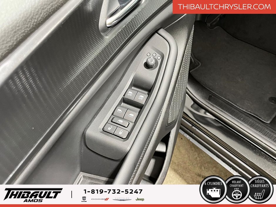 2025 Jeep Grand Cherokee LAREDO ALTITUDE