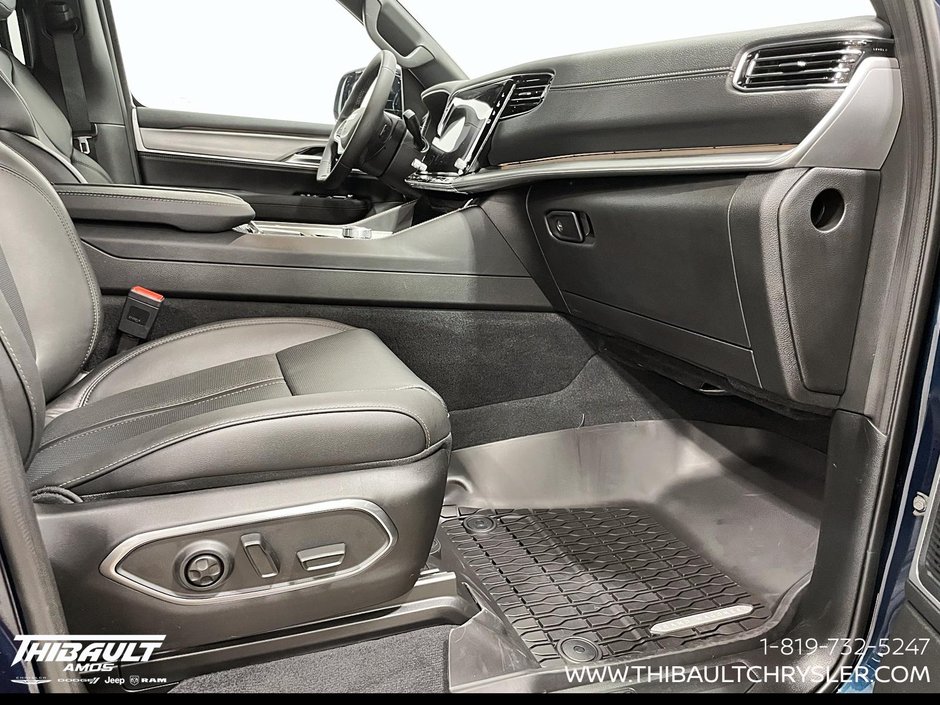 2026 Jeep Grand Wagoneer L BASE