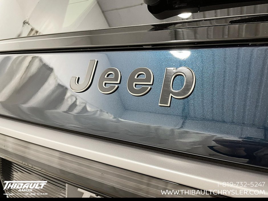 2026 Jeep Grand Wagoneer L BASE