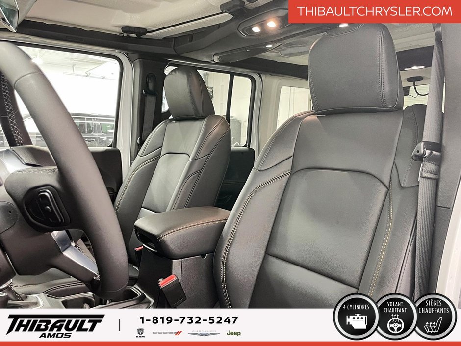 Jeep WRANGLER 4-Door SAHARA 2025